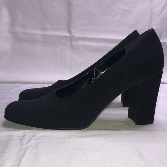 Sesto Meucci “Colette,” Black Fabric Heels/Pumps, W7.5 M, w/3.25” Heel - Picture 6 of 16
